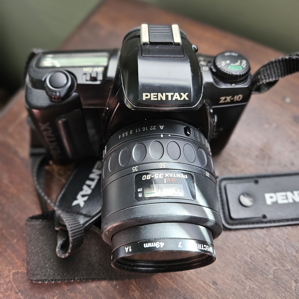 VINTAGE Pentax ZX-10 Black SLR Camera - Picture 2 of 7